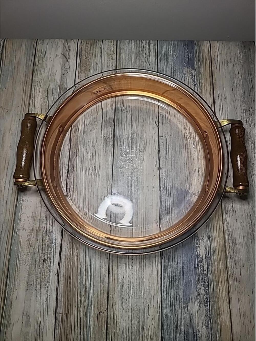 1984 Copper Serving Dish By Teleflora With A 9-in PYREX pie Plate